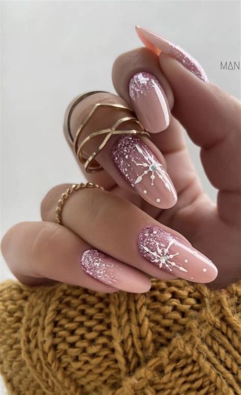 17 Festive Christmas Nail Designs For 2023 Thepinkgoose