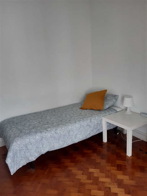 Quarto Para Arrendar Em Moscavide Moscavide E Portela Olx Portugal