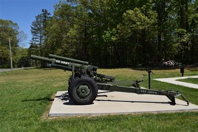 M A Mm Howitzer Static Artillery Displays On Waymarking