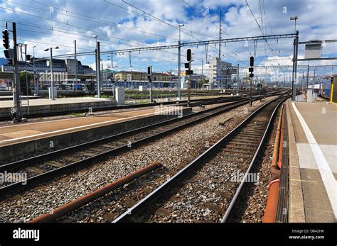 Zurich Central railway station Stock Photo - Alamy