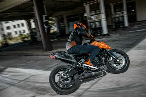 First Look 2024 Ktm Duke 390 250 And 125 Revealed Bike 55 Off