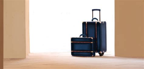 leading brands custom printed suitcase  corporate gifts size