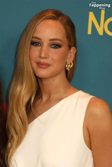 Jennifer Lawrence Looks Stunning in a White Dress at the ‘No Hard