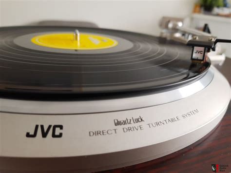 Jvc Ql Y F Fully Automatic Quartz Lock Direct Drive Turntable Photo