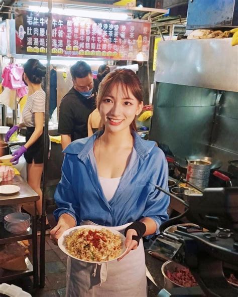 Sau Khi N I Ti Ng Hot Girl B N C M Chi N Trung Qu C Li N T C B Qu Y R I B O D N Tr