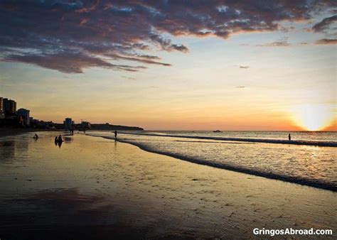 22 Ecuador Beaches & Beach Towns [Ultimate Guide] Photos, Videos | Storyteller Travel