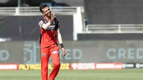 Watch: Ex-RCB star Yuzvendra Chahal mocks RCB bowling lineup for IPL 2024