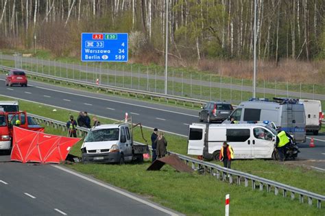 Wypadek na A2 pod Warszawą Jedna osoba nie żyje RMF 24