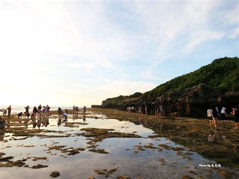 小琉球景點推薦蛤板灣潮間帶 小琉球祕境親吻石素有台版威尼斯沙灘的美名 小琉球杉福生態廊道潮間帶 探索導覽之旅 生態超豐富 親子行程推薦