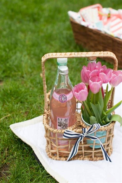 33 Fun DIY Picnic Ideas