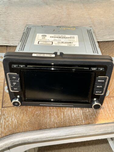 Volkswagen Passat Cc Oem Front Navigation Stereo Cd Player Radio