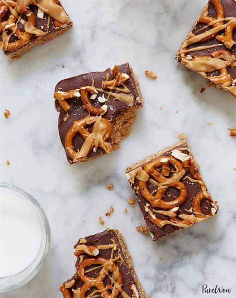 No Bake Chocolate Peanut Butter Pretzel Bars