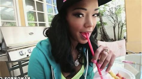 Sexy Petite Ebony Knows To Fuck