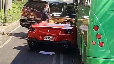 Ferrari Se Impacta Contra Cami N De Transporte P Blico En Cdmx