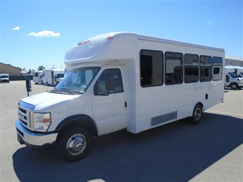 2017 Starcraft Ford E450 14 Passenger Shuttle Bus