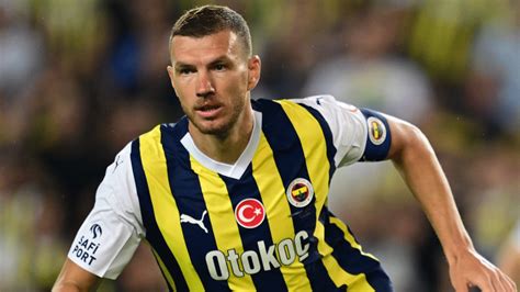 Edin Dzeko Fenerbahçe tarihine geçti