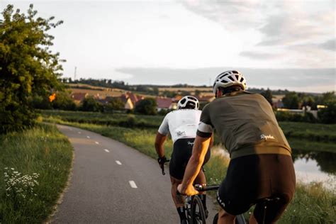 16 Amazing Long Distance Cycling Tips Yescycling