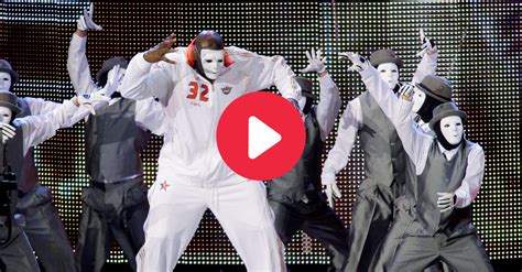 Shaq & The Jabbawockeez Dance Together to Create All-Star Magic - FanBuzz