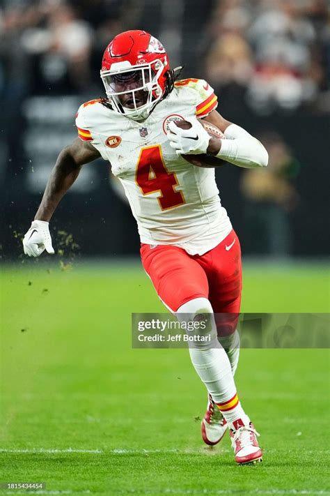 Rashee Rice Of The Kansas City Chiefs Runs For A Fourth Quarter