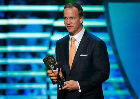 TD NFL: Peyton Manning is the Offensive player of the Year