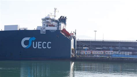 La naviera UECC estrenará la electrificación de muelles en el puerto de