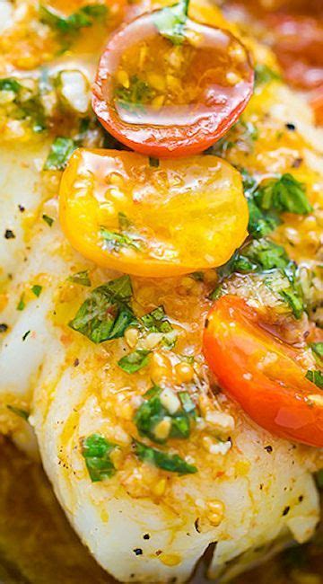 Pan Seared Cod In White Wine Tomato Basil Sauce Baker By Nature