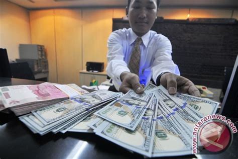 Rupiah Melemah Jadi Rp12 247 Per Dolar ANTARA News