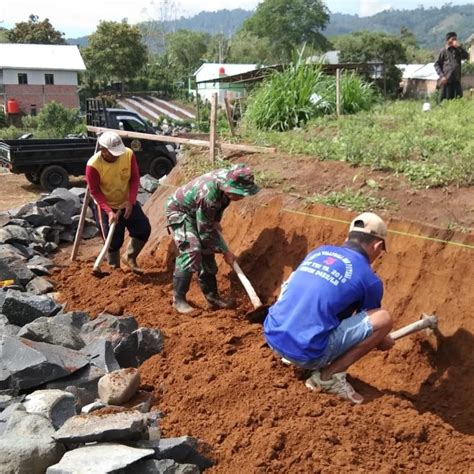 Pelda Suherno Gotong Royong Bersama Warga Bangun Taman Pendidikan Al