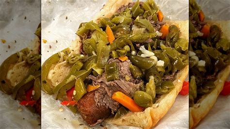 The Best Italian Beef Sandwiches In Chicago That Bring The Bear To Life