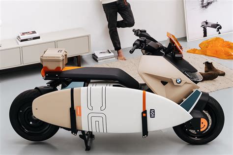 Electric Bmw Ce Vagabund Moto Concept Unveiled Charges To In