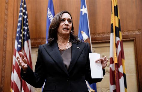 Harris Becomes First Female Us Naval Academy Commencement Speaker