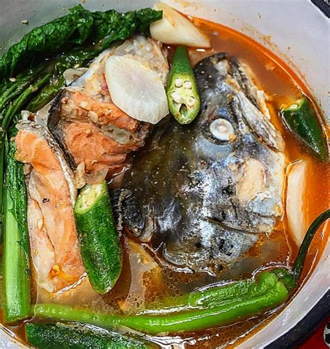 Sinigang Na Ulo Ng Salmon Sa Miso Salmon Head Recipe Miso Salmon