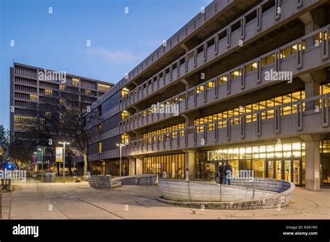 University of chicago campus hi-res stock photography and images - Alamy