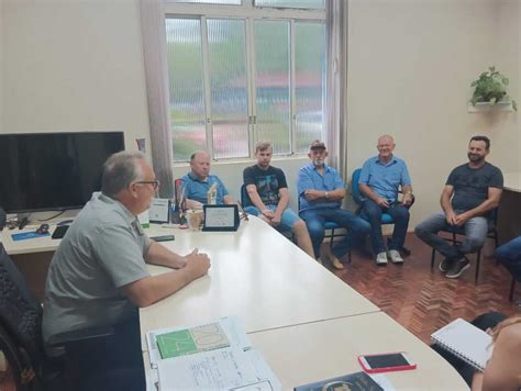 Reunião no Gabinete Municipal a EMATER RS