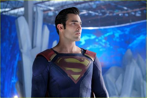 Tyler Hoechlin Elizabeth Tulloch To Star In Superman Lois TV