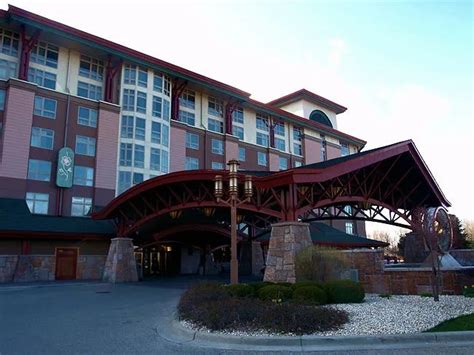 Soaring Eagle Resort | SW Michigan Dining