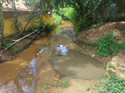 Policiais encontram possível despejo de esgoto no mar em Ilha Grande