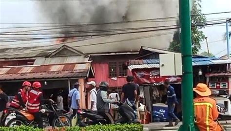 Awal Tahun Si Jago Merah Lahap Rumah Di Stalkuda