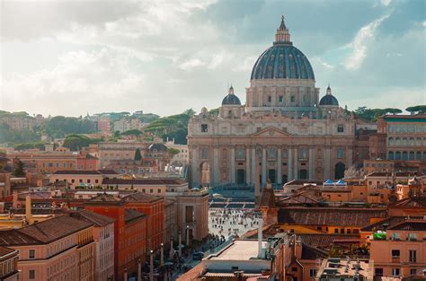 Como Funciona A Hierarquia Da Igreja Católica Factual Digital