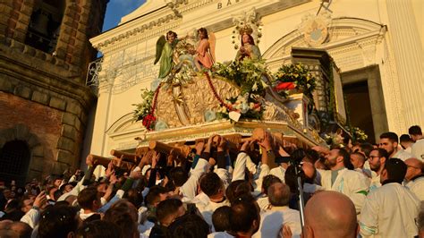 Torre Del Greco Incanta Su Rai 1 Si Parla Dell Immacolata