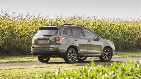 2017 Subaru Forester 2.0XT Touring - Rear Three-Quarter | Caricos