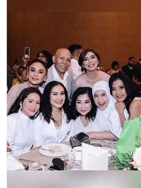 7 Potret Anniversary Pernikahan Tamara Geraldine Mewah Dihadiri Artis