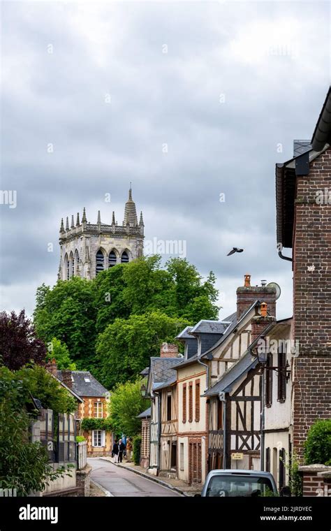 le bec hellouin france    view   street