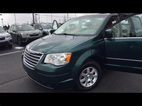 2009 Chrysler Town Country Macomb Rochester Royal Oak Sterling