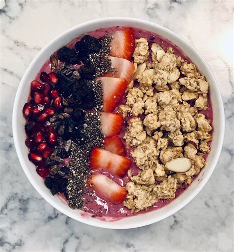 Healthy Fruit Smoothie Bowl - DeSocio in the Kitchen