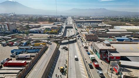 Se ejecutarán 3 puentes peatonales en la variante de Uchumayo