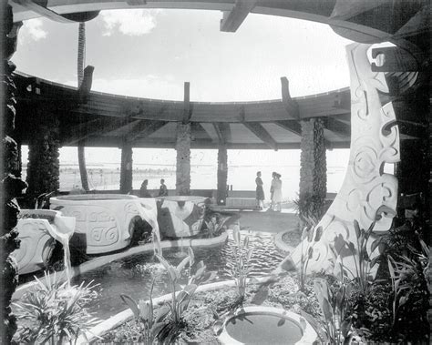 Sheraton Maui Hotel Lobby Fountains Circa 1963 Maui Hotels Ancient