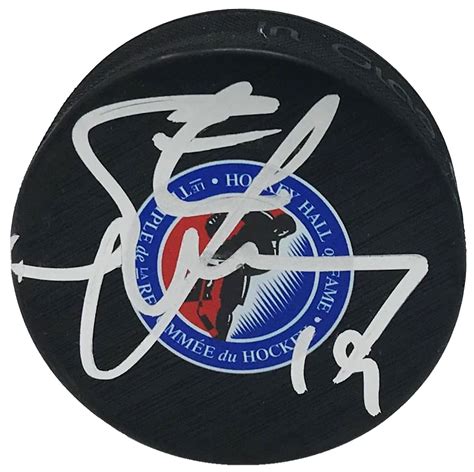 Steve Yzerman Autographed Hockey Hall of Fame Logo Puck – House of Hockey