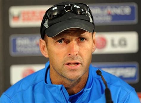 Gary Kirsten reads out his statement | ESPNcricinfo.com