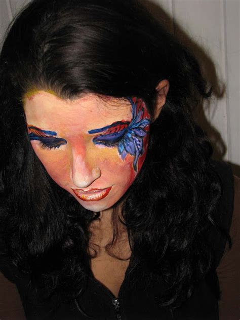 Maquillaje y bodypaint maquillaje artístico facial